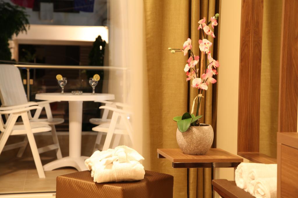 ホテル Orchidea Kallithea  部屋 写真